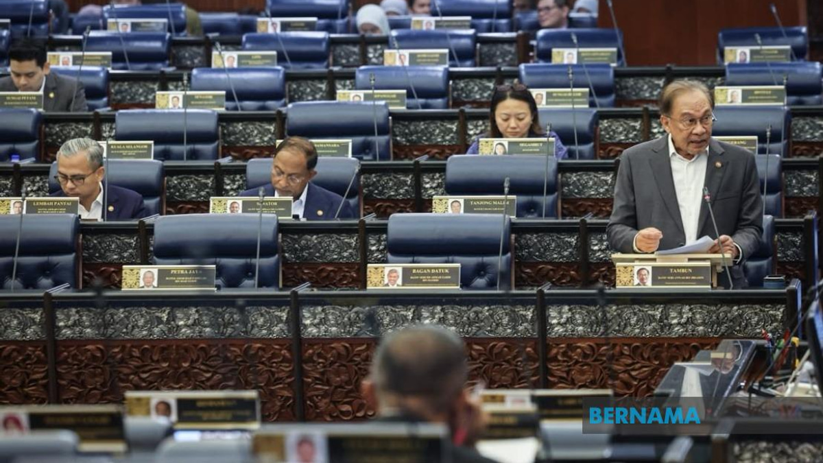 Malaysia's Fuel Prices Remain Competitive Against Saudi Arabia and Qatar, Anwar Asserts