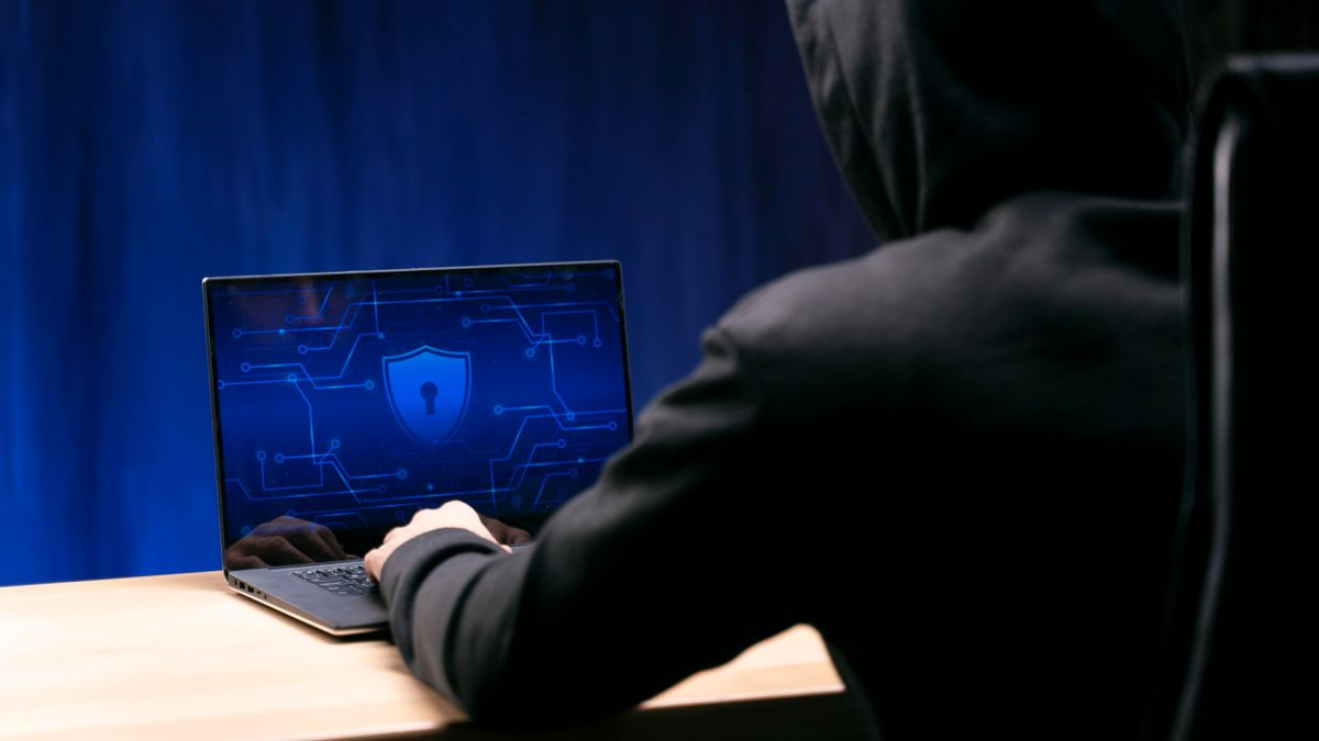 Two British Hackers Jailed for Major London Transport Cyberattack