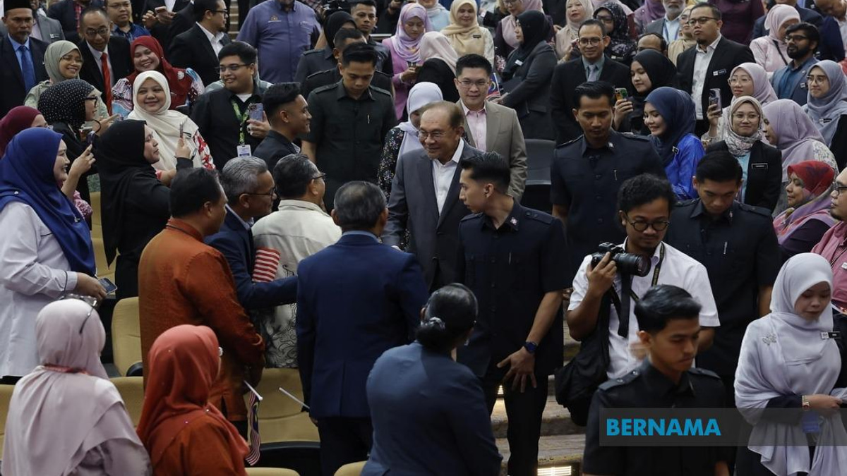 Strengthen Bahasa Melayu While Embracing Multilingualism, Says PM Anwar