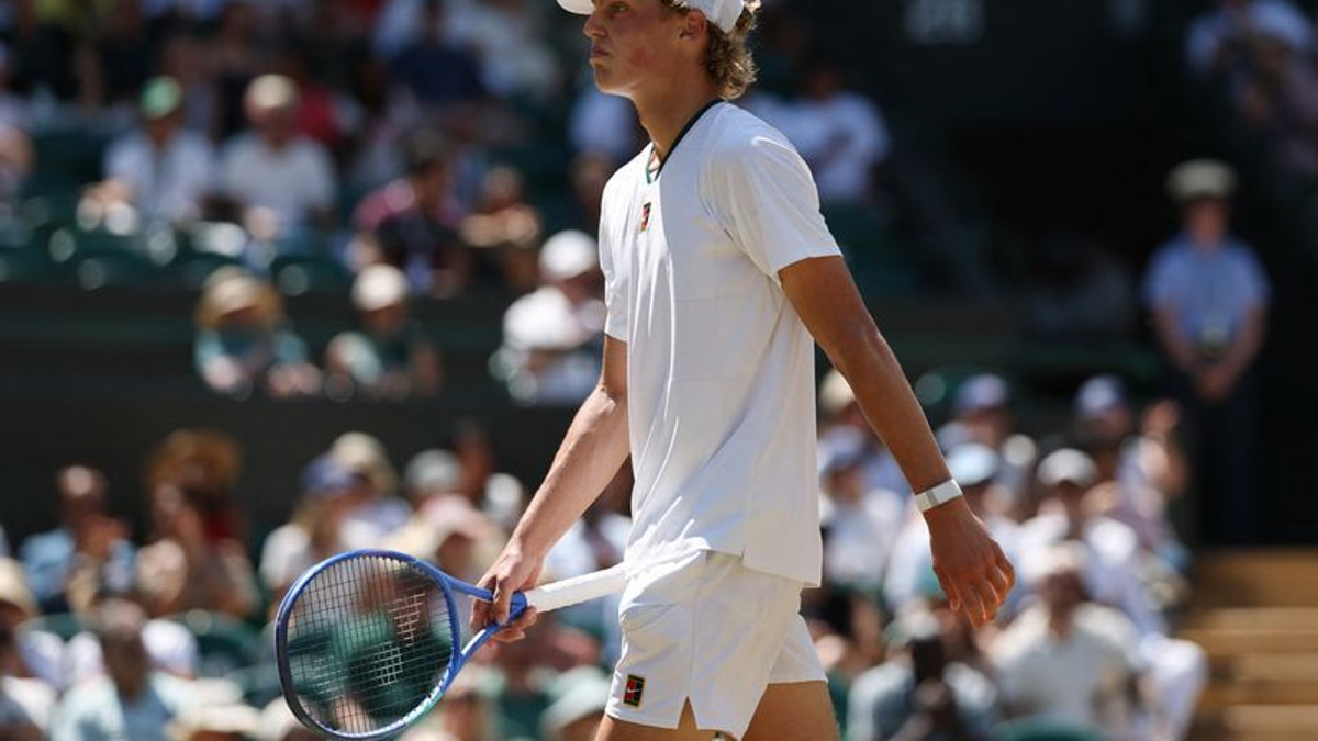 Hewitt's Son Cruz Wins First ATP Match at Washington Open at Age 17
