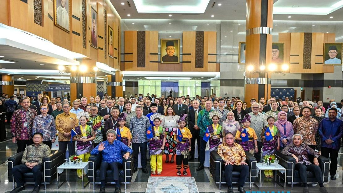 Malaysia Celebrates 59 Years of ASEAN Partnership at Putrajaya Ceremony
