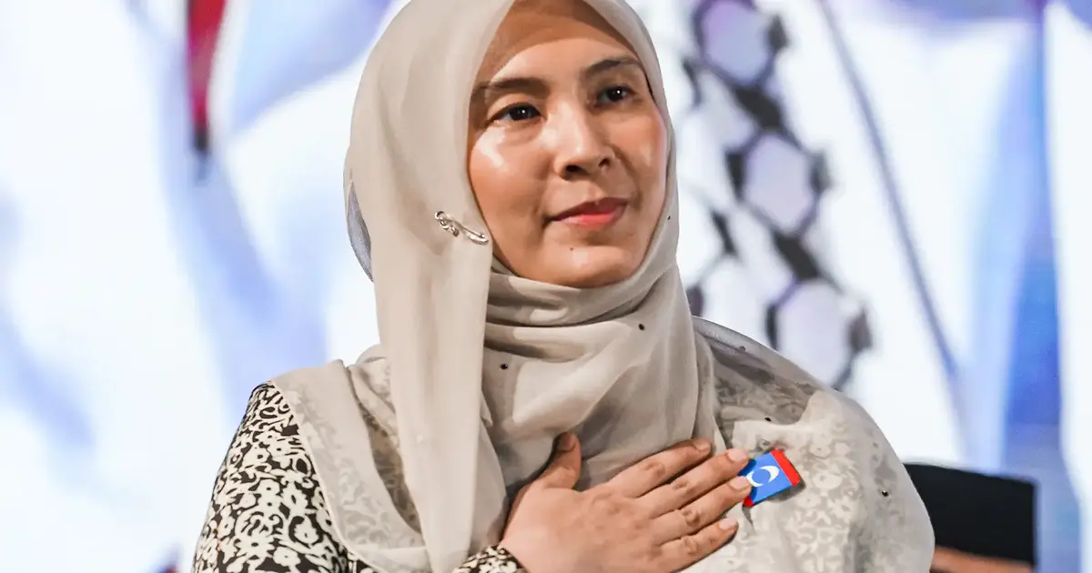 Nurul Izzah Steps Down as PKR Deputy President to Pursue Further Studies