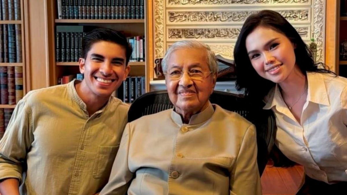 Tun M Shares Marriage Counsel With Actress Bella Astillah and Fiancé Syed Saddiq