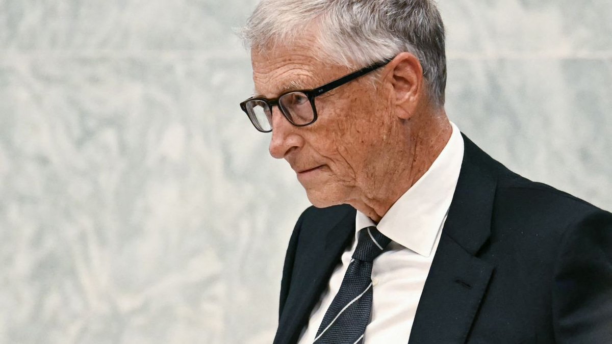 Gates Warns Global Systems Unprepared for AI Disruption Era