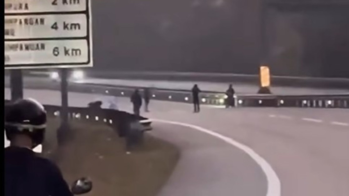 Three more suspects held over illegal street racing incident on Johor's Second Link