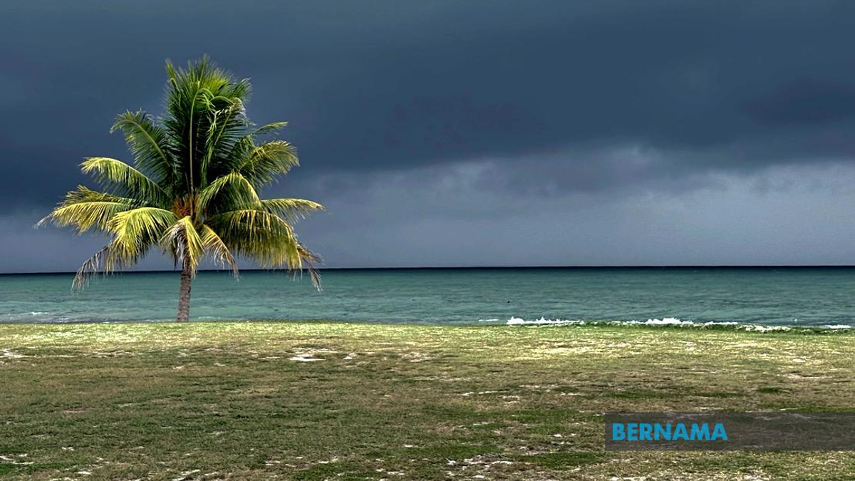 Five Malaysian States Face Thunderstorms and Heavy Rain Through Evening