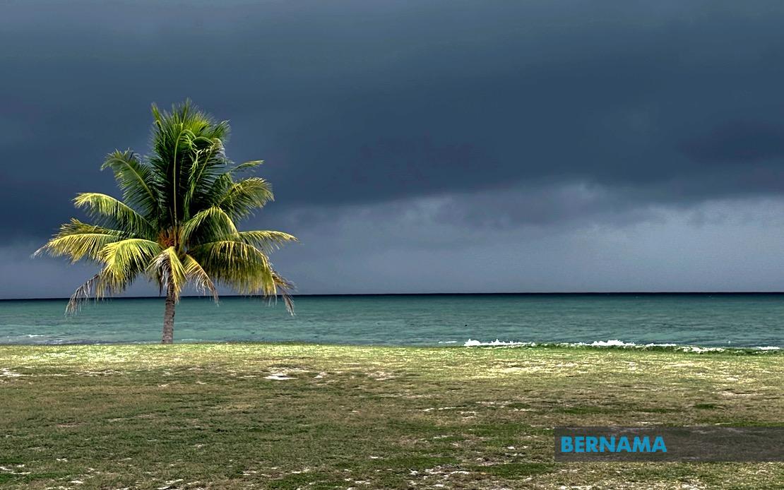 Five Malaysian States Face Thunderstorms and Heavy Rain Through Evening