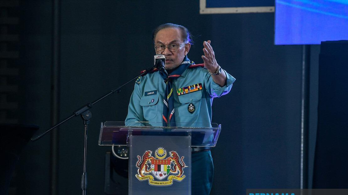 Language Policy Is Not Zero-Sum Game, Says Anwar at UiTM Permatang Pauh