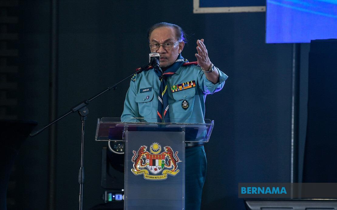 Language Policy Is Not Zero-Sum Game, Says Anwar at UiTM Permatang Pauh