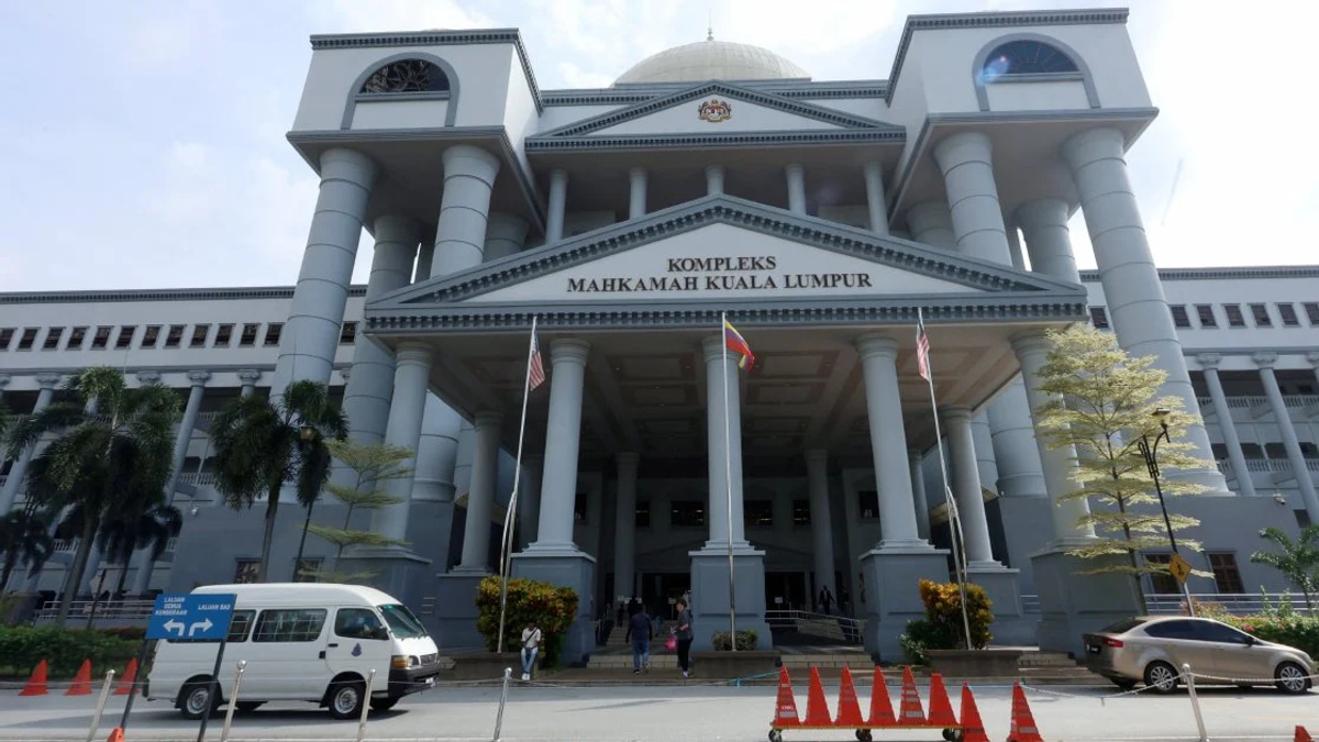 Statutory Body Chief Faces Seven Corruption Charges Linked to RM1 Million Sports Facility Bribes