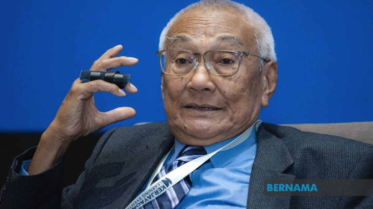 AI is a Tool, Not a Replacement for Human Judgment: Tun Zaki