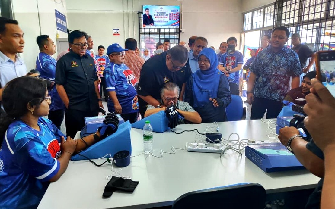 UTeM's MADANI Centre Brings Robotic Rehabilitation to Melaka Communities
