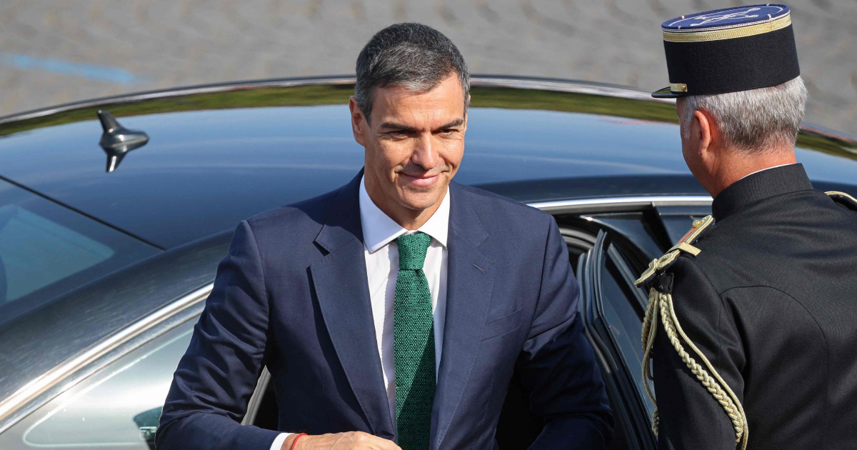 Spain's PM Praises Team Spirit as Nation Prepares for World Cup Final Showdown
