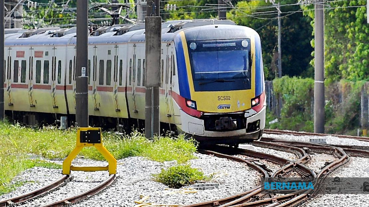 NGO, KTMB Mobilise Transport as Johor Voters Head Home for Election