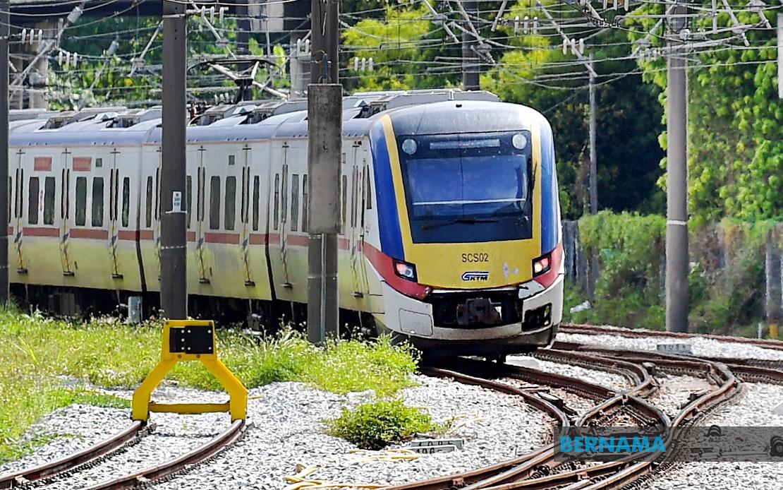 NGO, KTMB Mobilise Transport as Johor Voters Head Home for Election