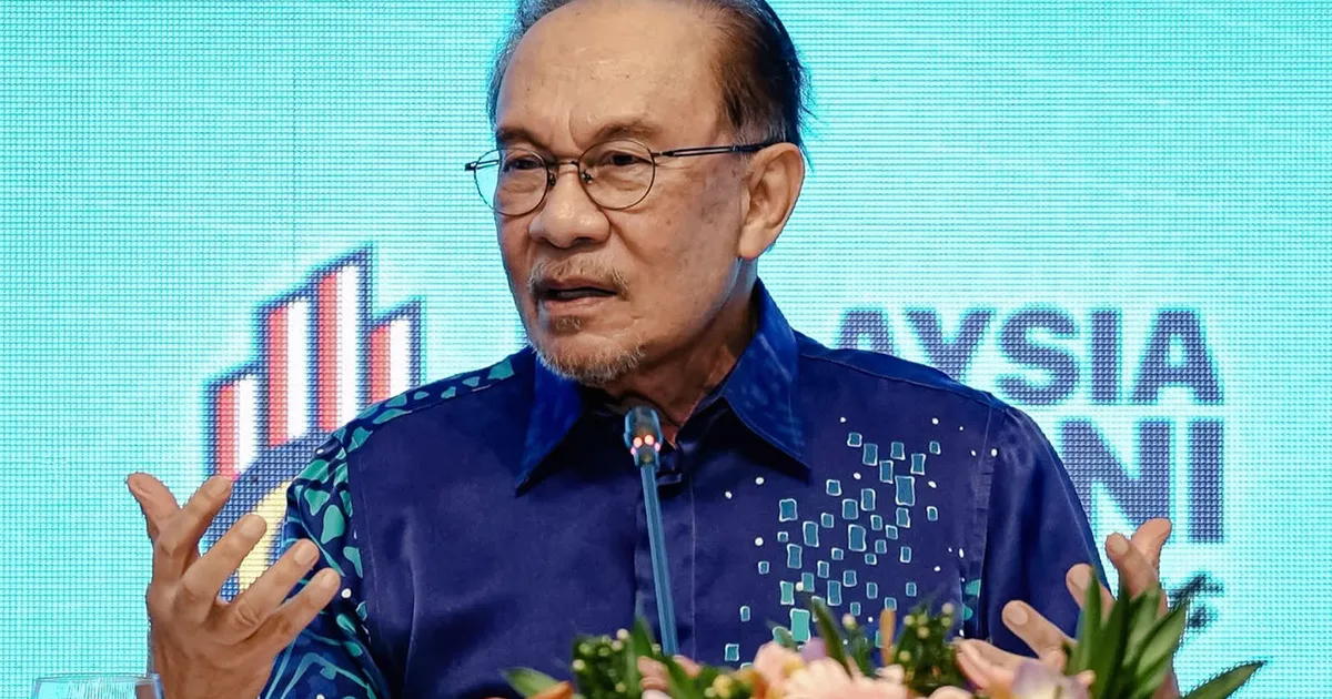 PM Anwar Calls on Universities to Protect Student Speech and Critical Inquiry