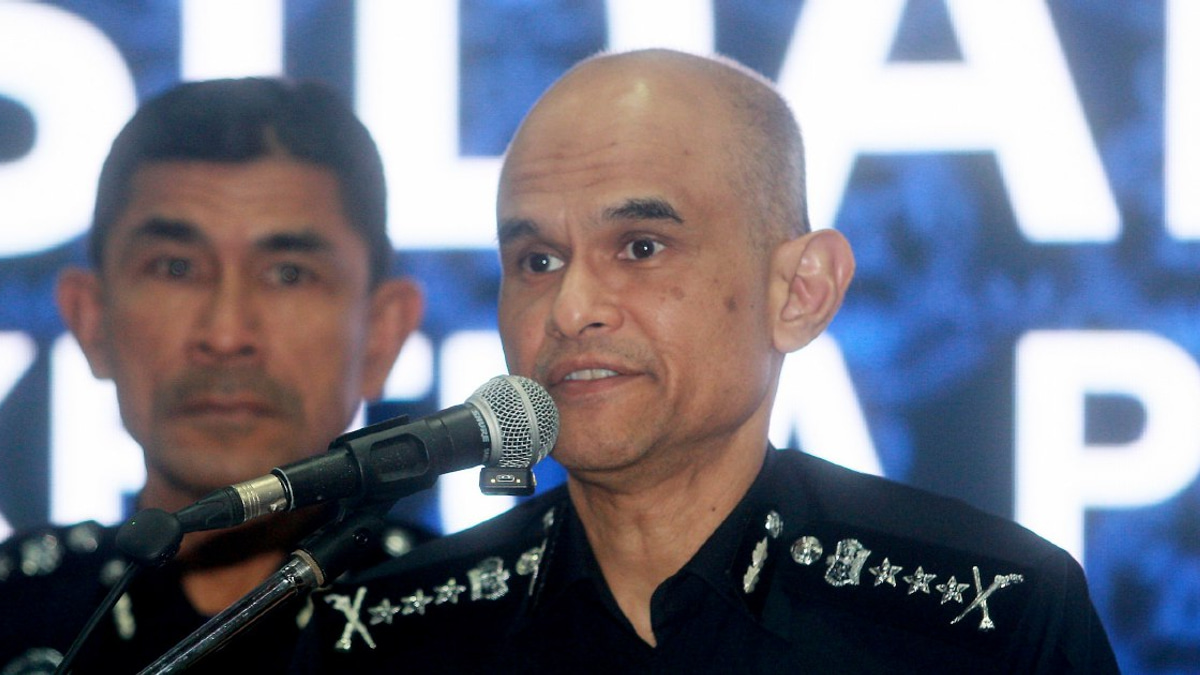 Police Unmask Fresh Impersonation Scam as 40 Arrested in Selangor Call Centre Raids