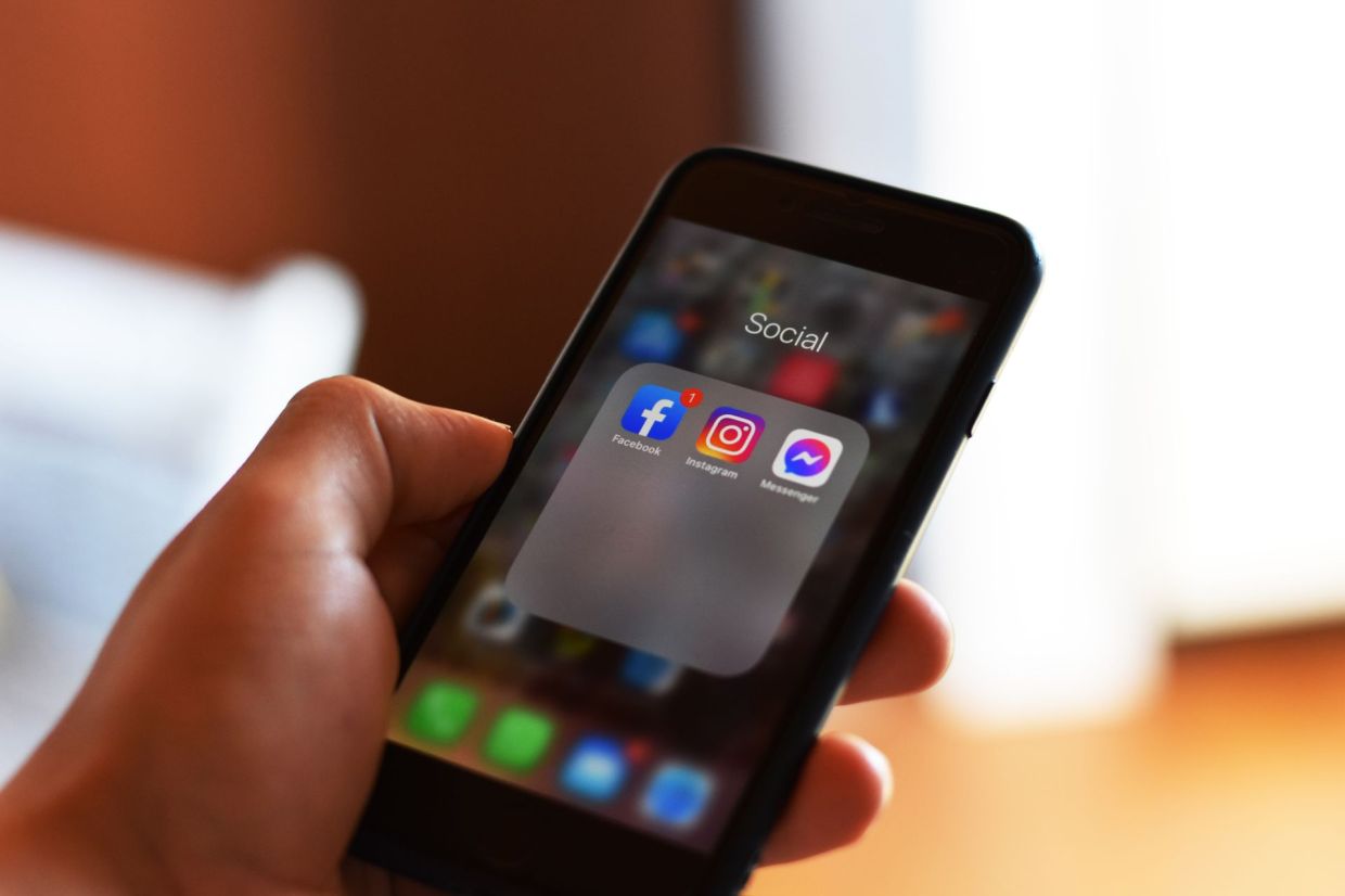 EU Threatens Meta With Multibillion-Euro Fines Over Instagram and Facebook 'Addiction by Design'