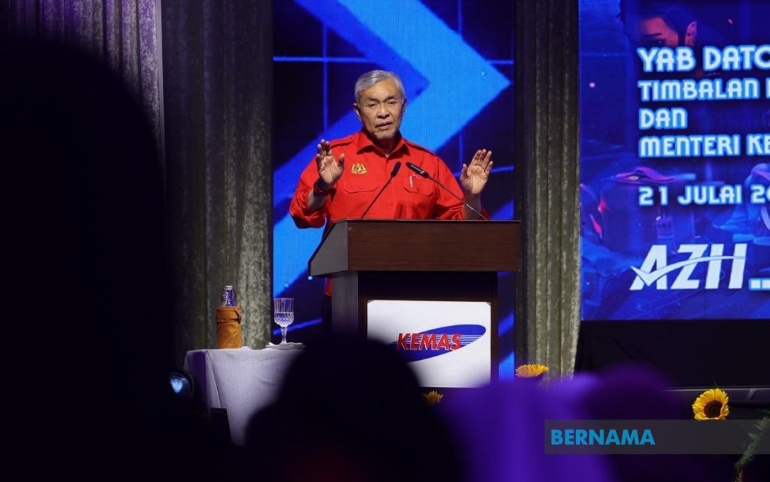 KEMAS To Roll Out Smartboards Nationwide by End of 2025, Says Ahmad Zahid