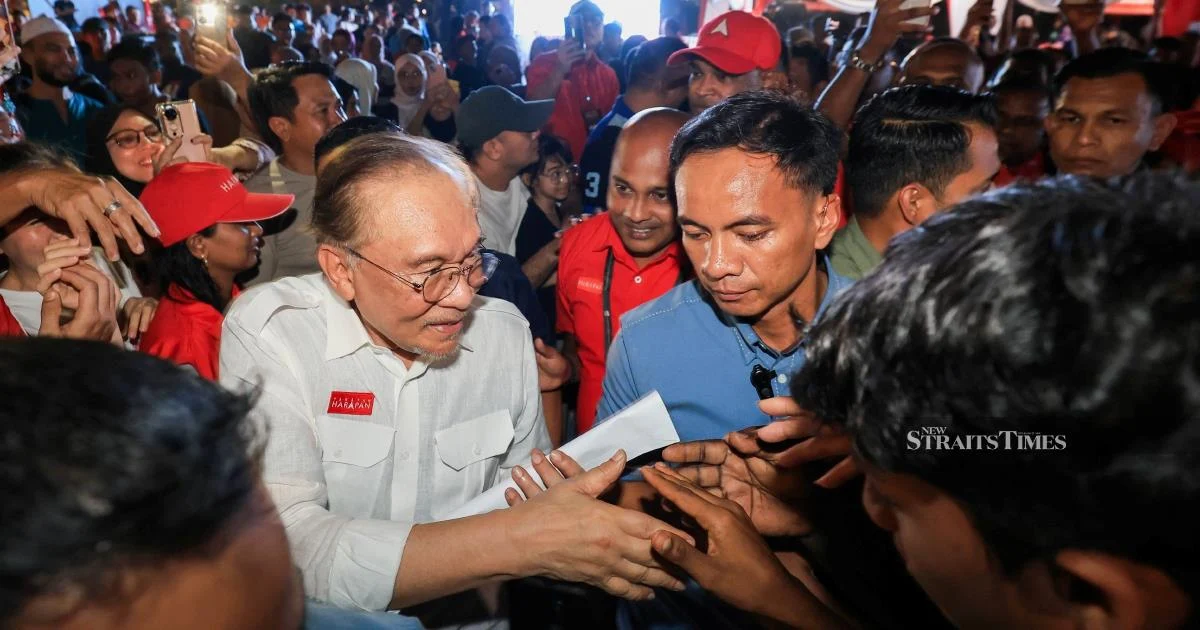 Anwar Rejects Early Election Calls, Insists Unity Government Retains Voter Mandate