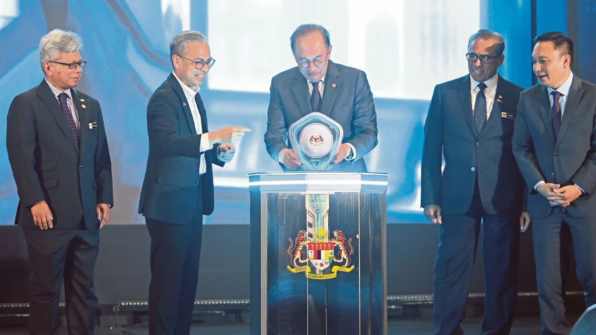 Malaysia Must Pivot Security Strategy to Counter Evolving Threats Beyond Traditional Forces