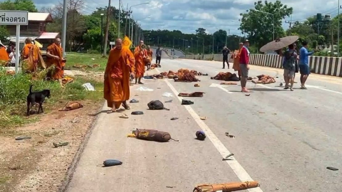 Eight Buddhist Monks Killed in Thailand Truck Crash During Religious Pilgrimage