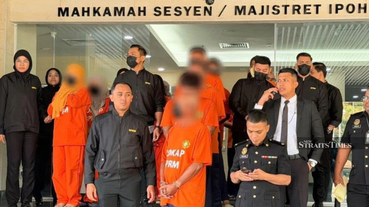 MACC Detains 13 in RM2.5 Million Bribery Probe, Including Agency Leadership