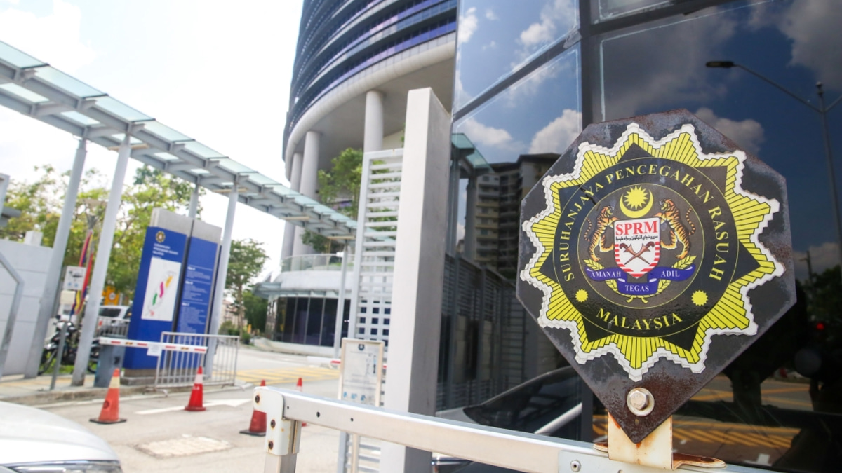 Former Civil Servant Held by MACC Over RM300,000 Aid Fraud Using Multiple Identities