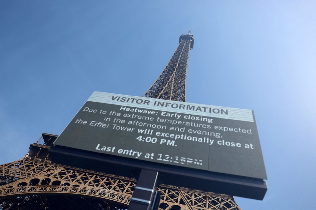 Paris heatwave drives away tourists as iconic landmarks shut early