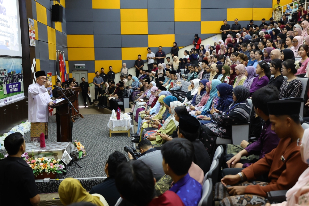 School Reputation Must Not Shield Bullying, Anwar Insists