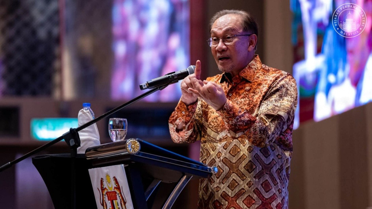Government Committed to Supporting Young Malaysians Through Dialogue and Action, Says PM Anwar