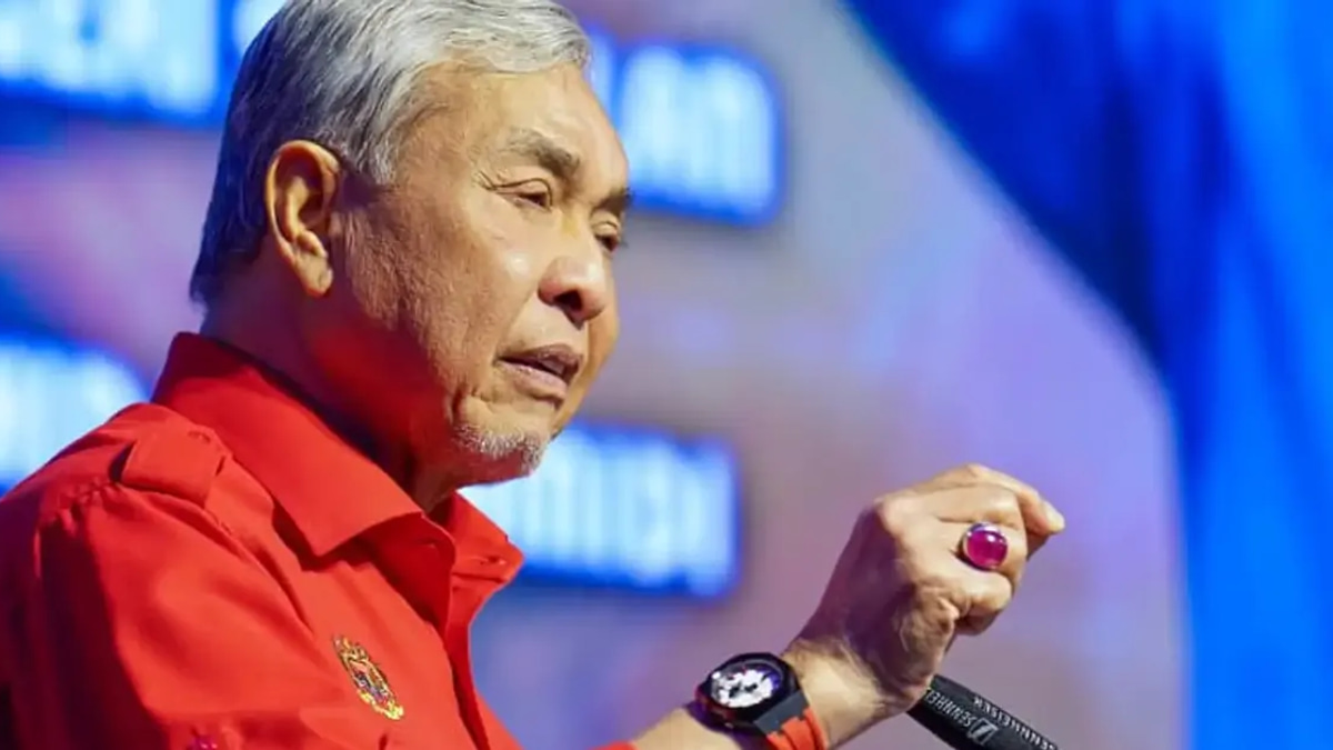 No Grounds for BN Ministers to Step Down, Says Zahid