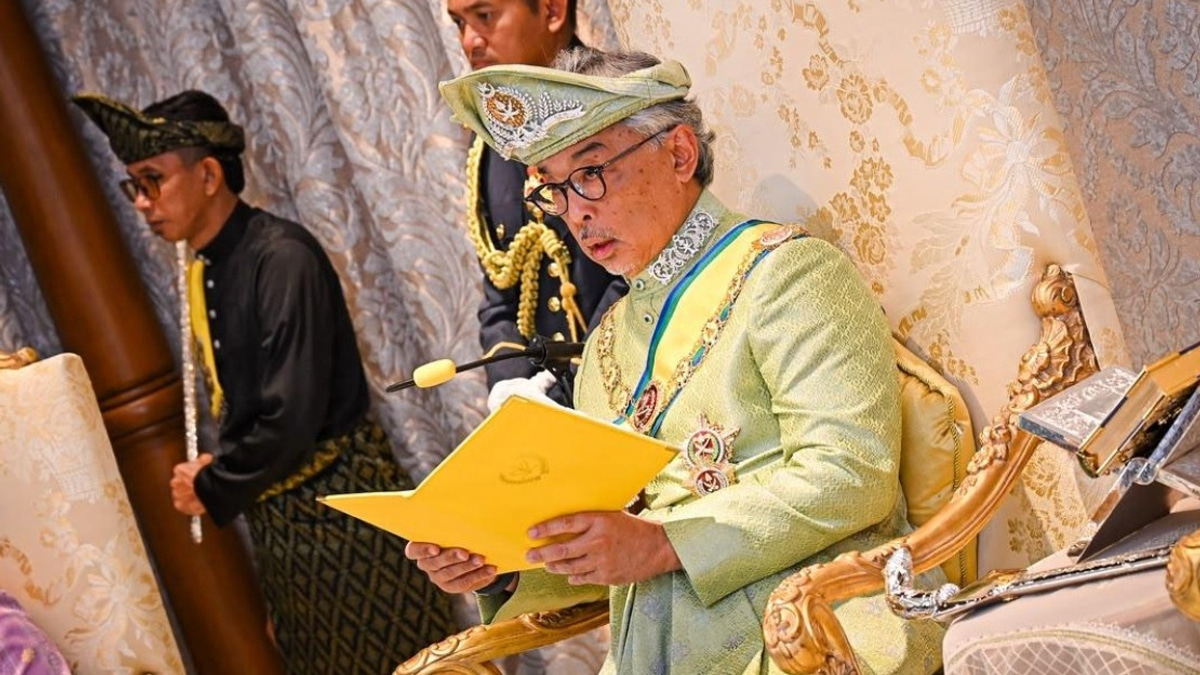 Sultan of Pahang Calls for Urgent Crackdown on Illegal Street Racing and Foreign Settlements