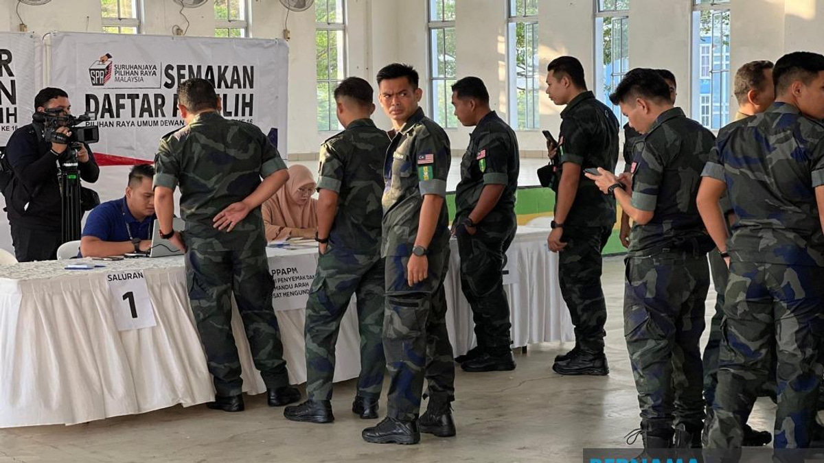 64 Early Voting Centres Operational as Johor Election Security Forces Cast Ballots