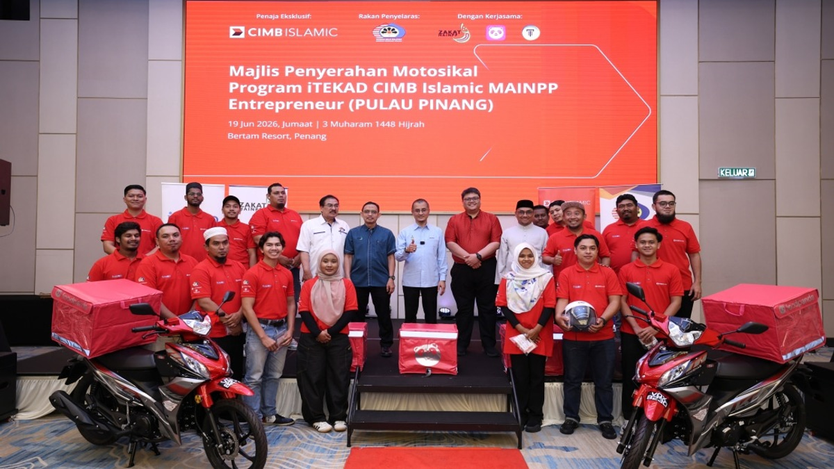 Twenty Entrepreneurs Receive Motorcycles Under iTEKAD CIMB Islamic-MAINPP Programme