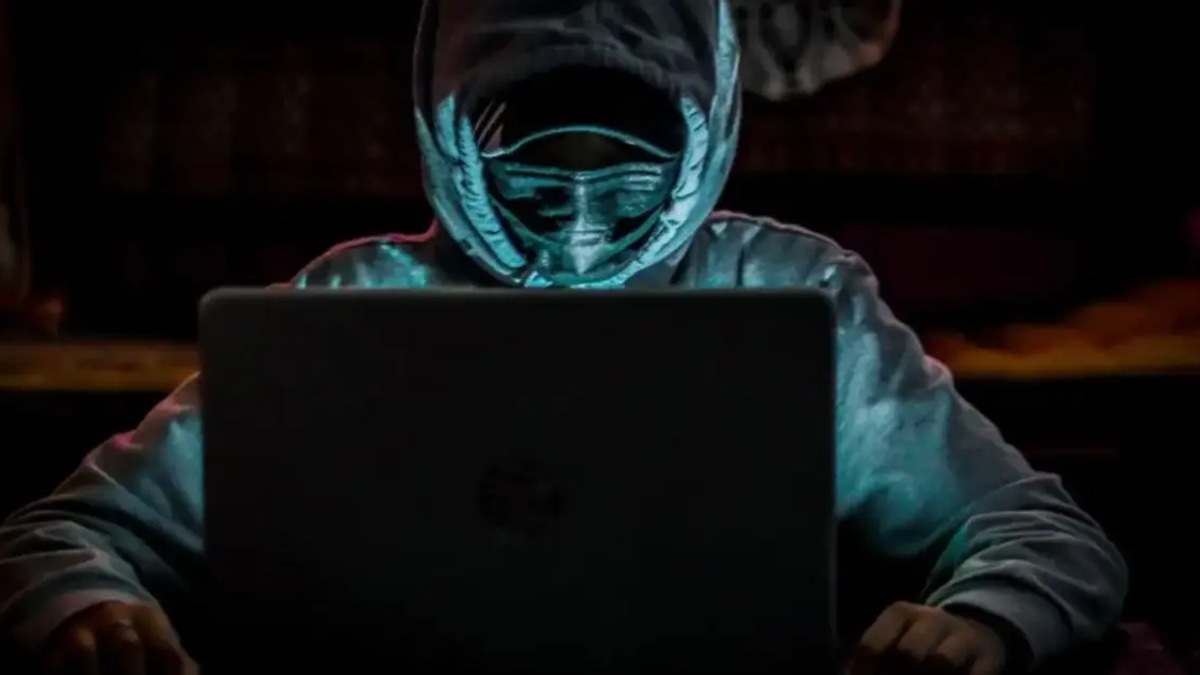 Malaysia's Cybercrimes Bill Grants Prosecutors Expanded Powers to Access Internet Data