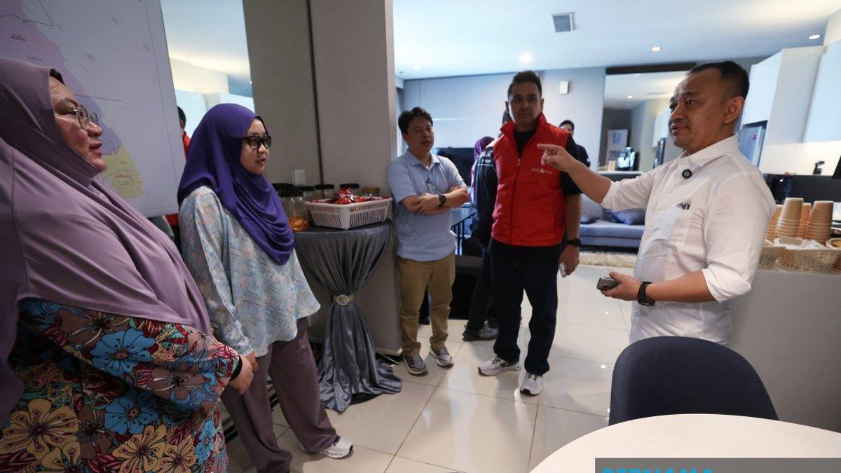 Maszlee Malik Plans Mobile App To Improve Constituent Services In Puteri Wangsa