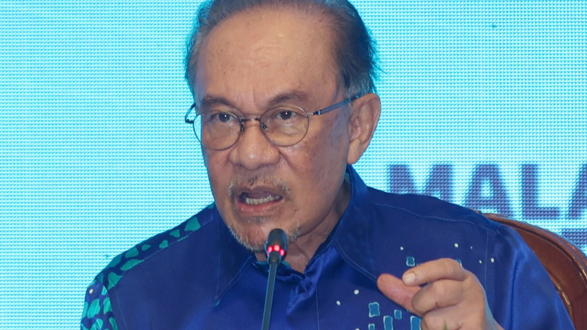 Anwar Defends Sharp Reduction in Special Lottery Draws, Reaffirms Anti-Gambling Stance