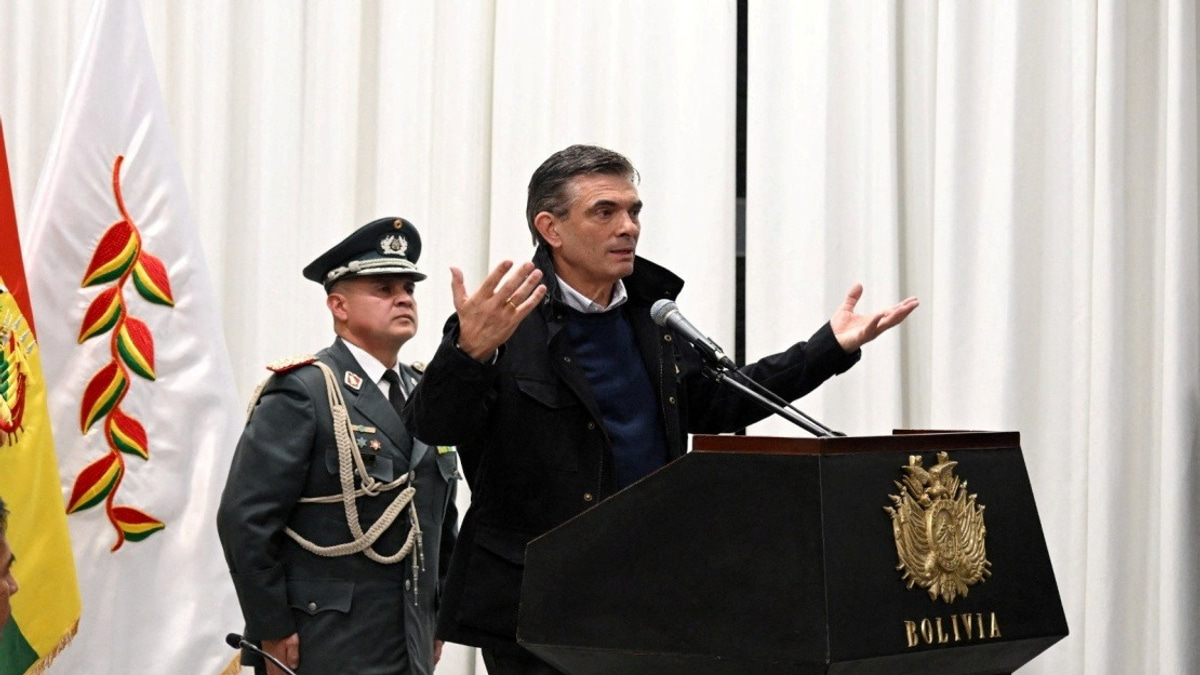 Bolivia Declares State of Emergency as Blockades Cripple Economy
