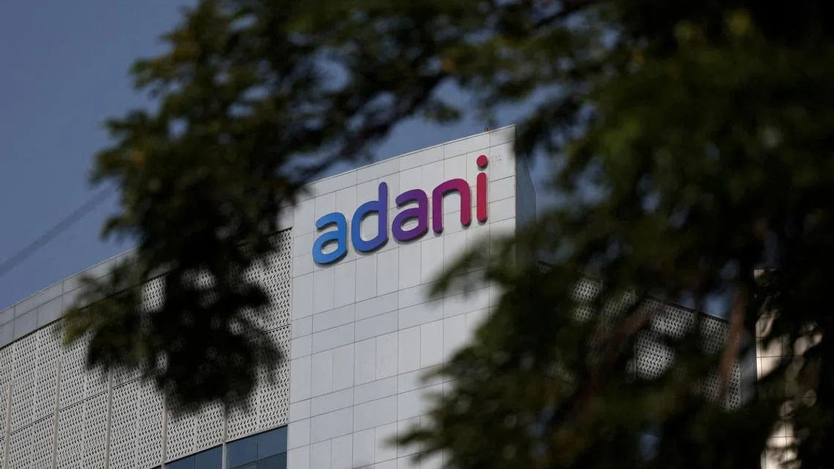 India's Customs Department Joins Health Ministry in Battle Over Adani's Duty-Free Nicotine Pouches