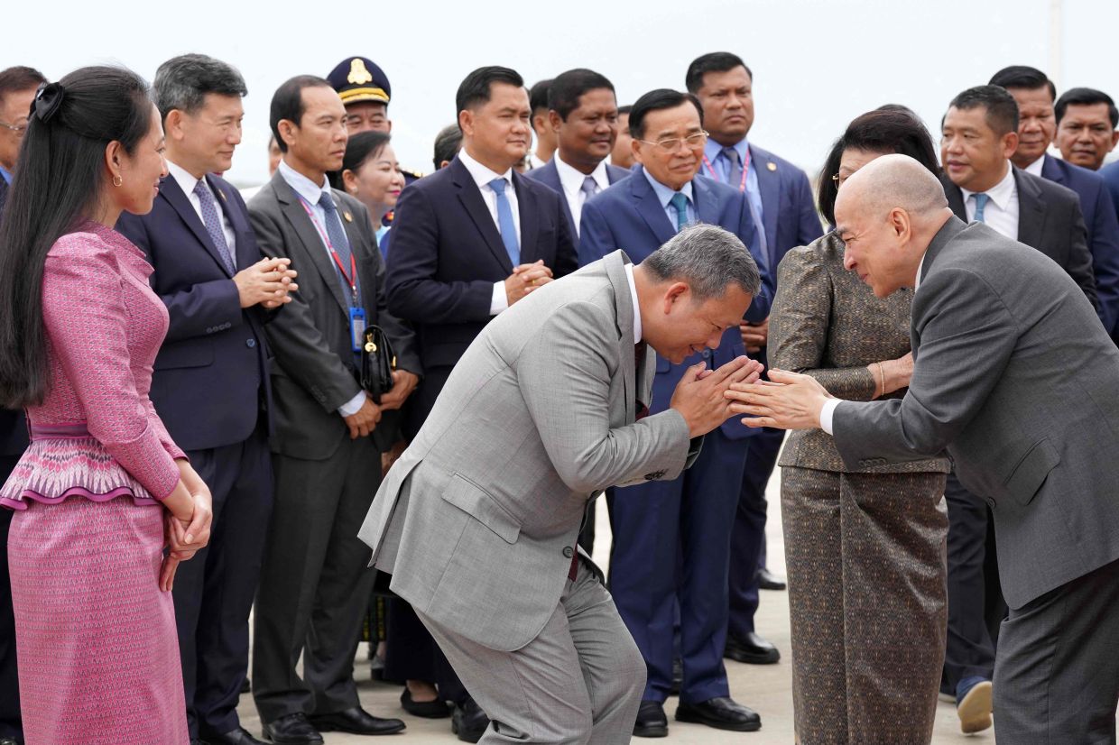 Cambodia's King Norodom Sihamoni Returns Home After Prostate Cancer Treatment in China