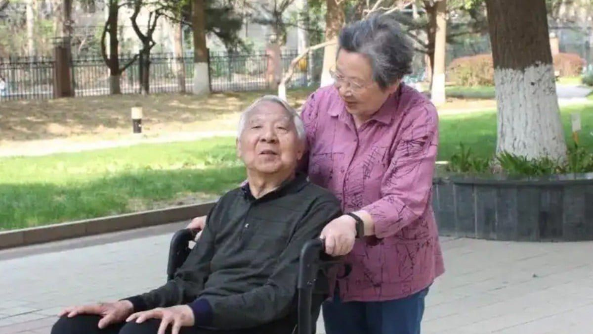 Beijing Woman, 90, Becomes Symbol of Dignified Dementia Care for Millions