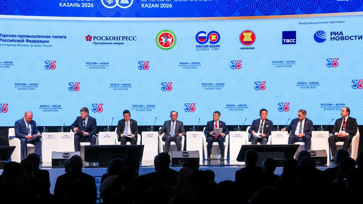 ASEAN and Russia Should Deepen Strategic Partnership on Food, Energy, Anwar Says