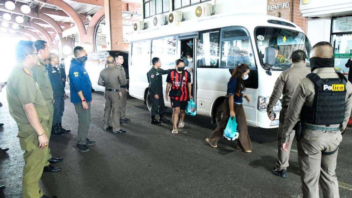 Laos Deports 32 Thai Nationals After ST Vegas Fraud Complex Raid