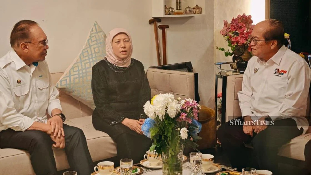 PM Anwar Extends Condolences to Nancy Shukri Over Husband's Death