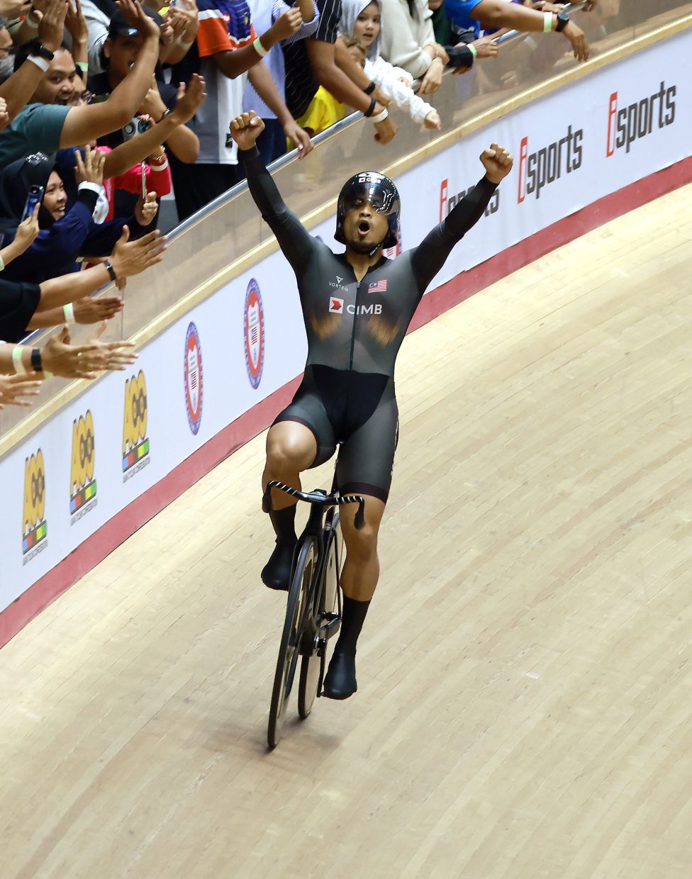Azizulhasni Awang's Los Angeles 2028 Olympic dream secured after weeks of uncertainty