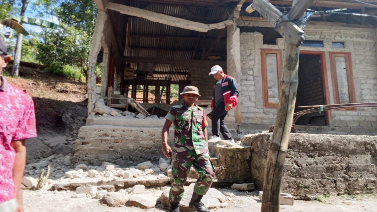 16 Malaysian Tourists Confirmed Safe After 7.7 Magnitude Earthquake Strikes Flores Island