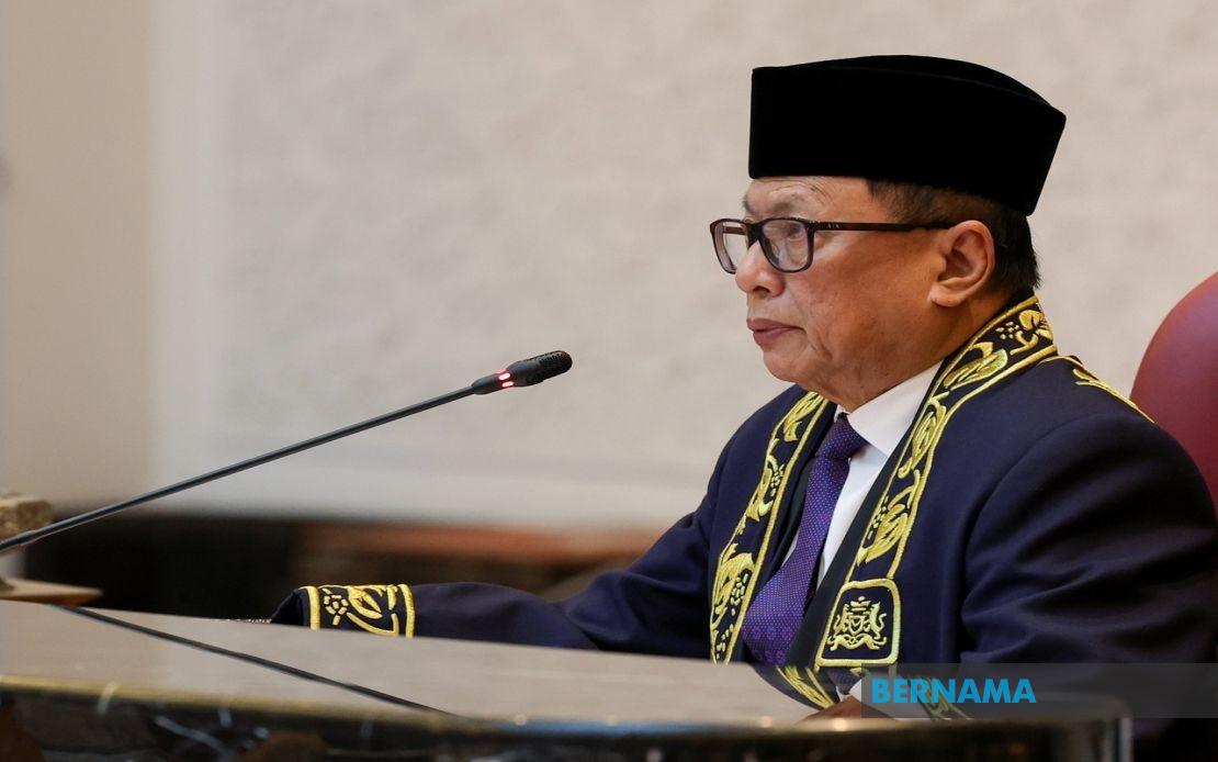 Puad Zarkashi Quits UMNO, Accuses Johor Chief Onn Hafiz of Being a 'Yes-man'
