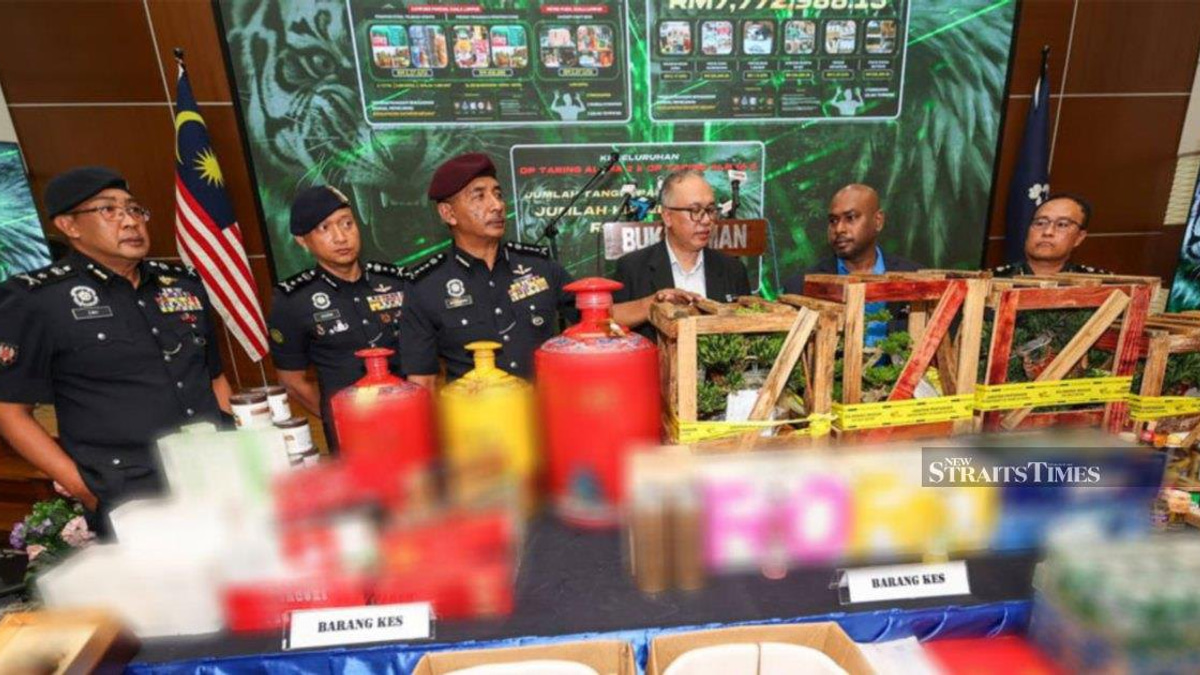 Five arrested, RM12.8mil in contraband seized in KL and Klang smuggling raids