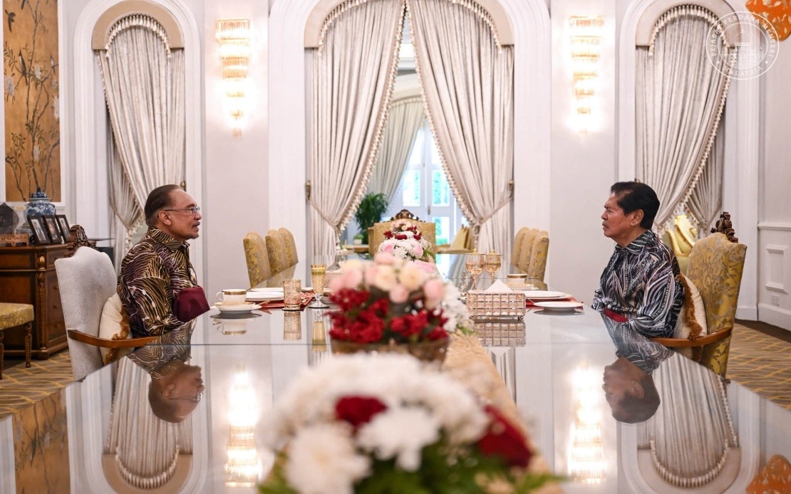 Anwar Concludes Penang Visit With Formal Reception at Governor's Residence